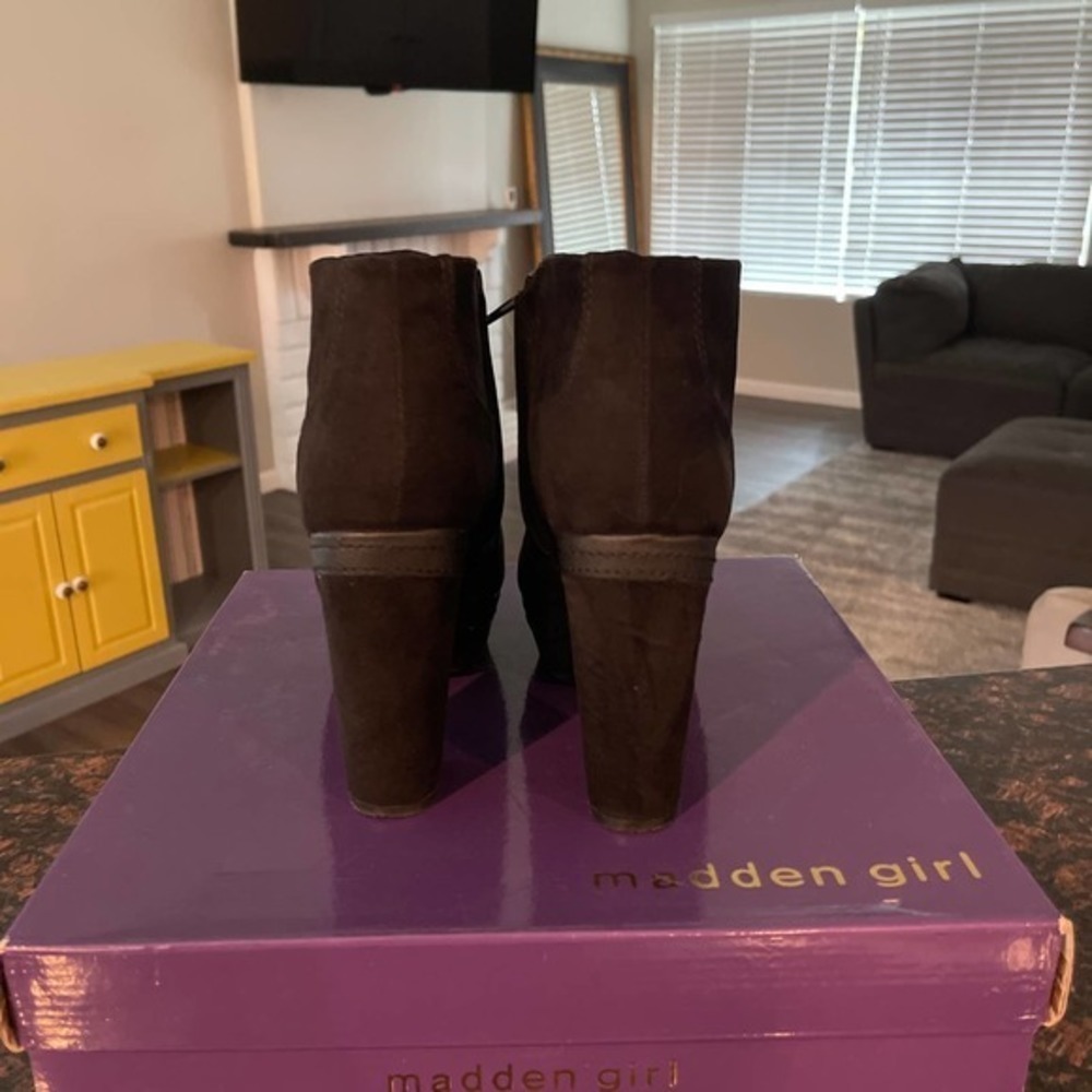 Madden Girl CORRYY BLACK PLATFORM BOOTIE - Picture 5 of 7